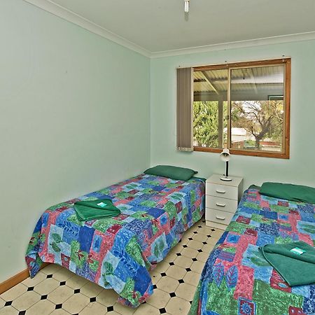 Acclaim Pine Grove Holiday Park Esperance Buitenkant foto
